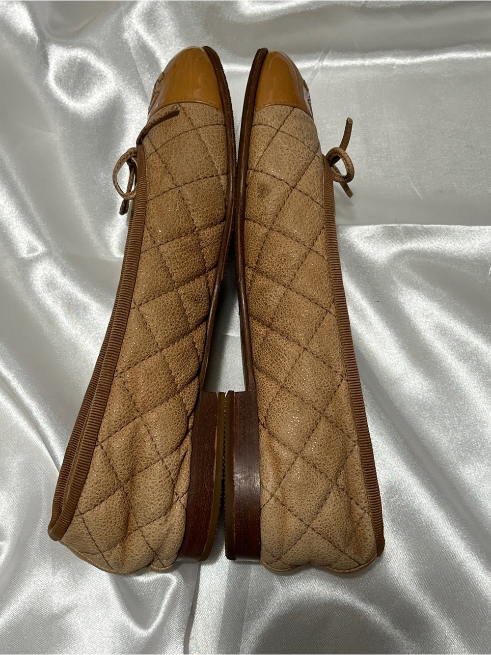 CHANEL Quilted Ballet Flats with Patent Camel Toe Cap - Picture 4 of 16